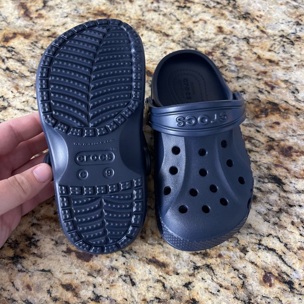 Navy Blue Baya Crocs 9C